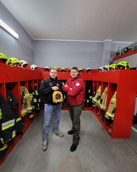 Defibrylator AED w jednostce Ochotniczej Straży Pożarnej w Potrzebowie