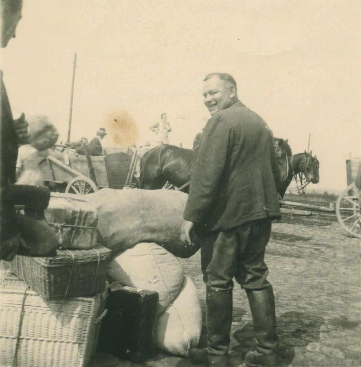 Niemiec z dobytkiem, transport był kierowany do pow. żnińskiego, Instytut Zachodni w Poznaniu