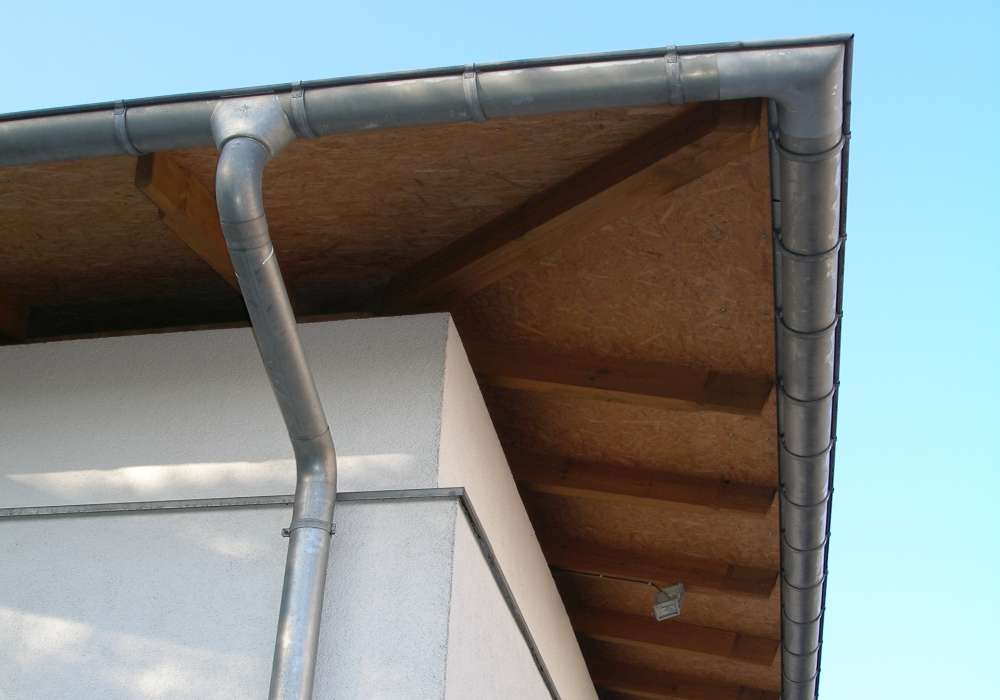 Odwodnienie dachu - system rynnowy z blachy tytan cynk