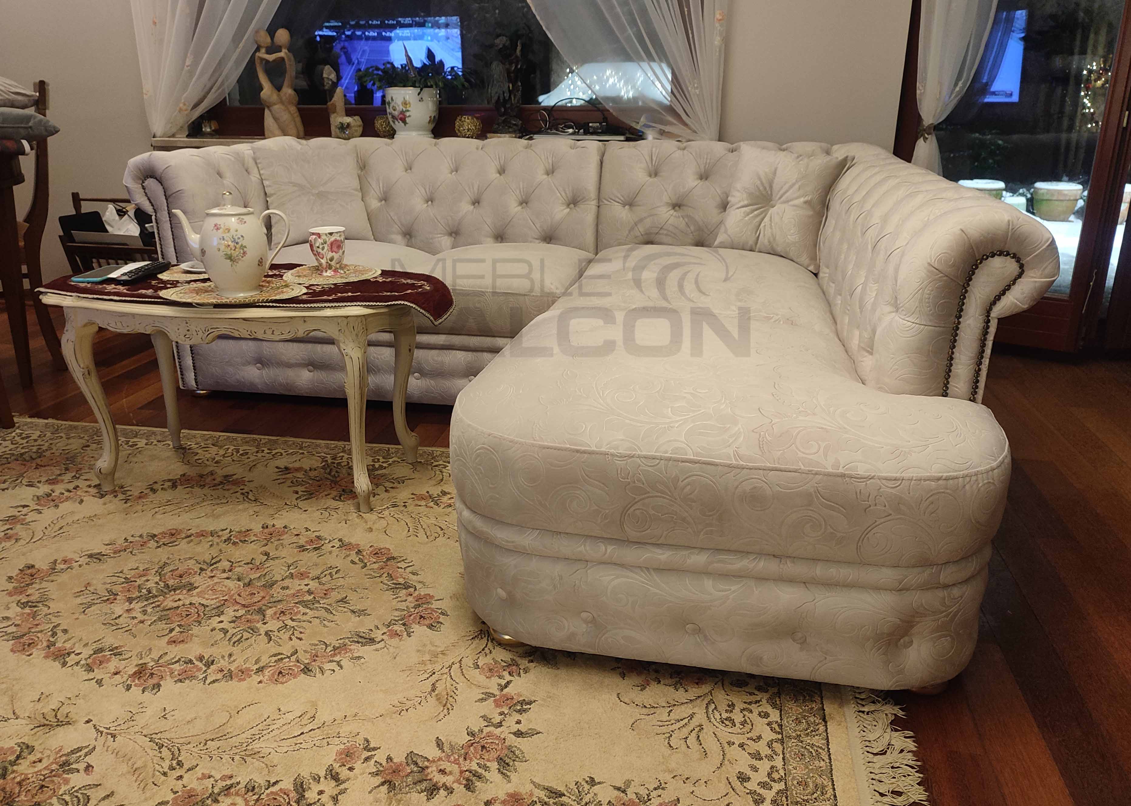 sofa narożna pikowana chesterfield tkanina wzór