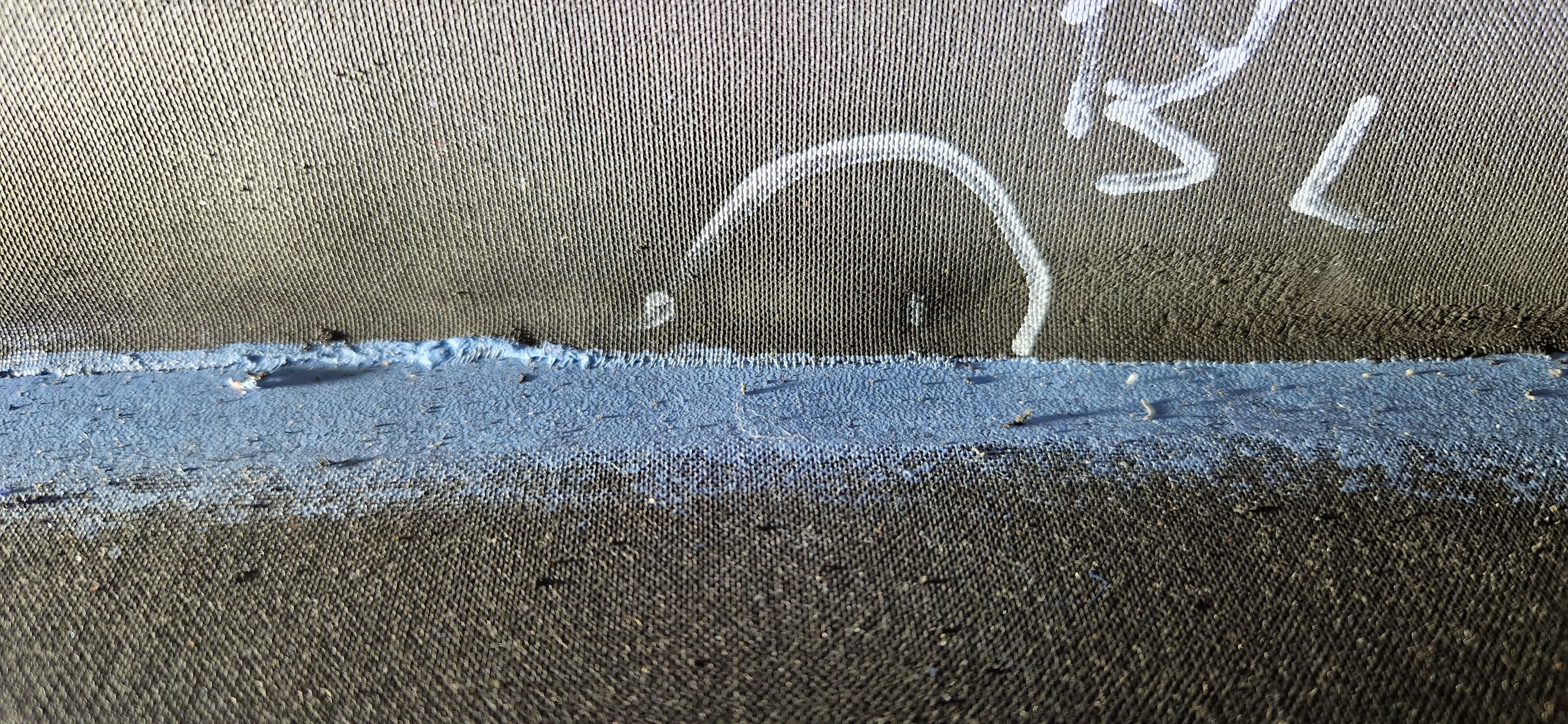 The defect of the rubberlined surface is shown.