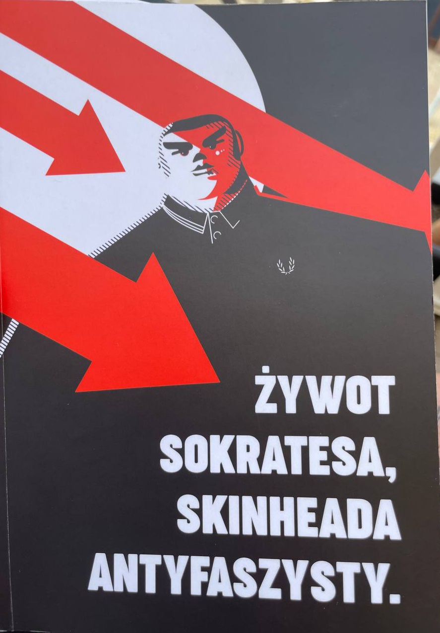 "Żywot Sokratesa, Skinheada Antyfaszysty "