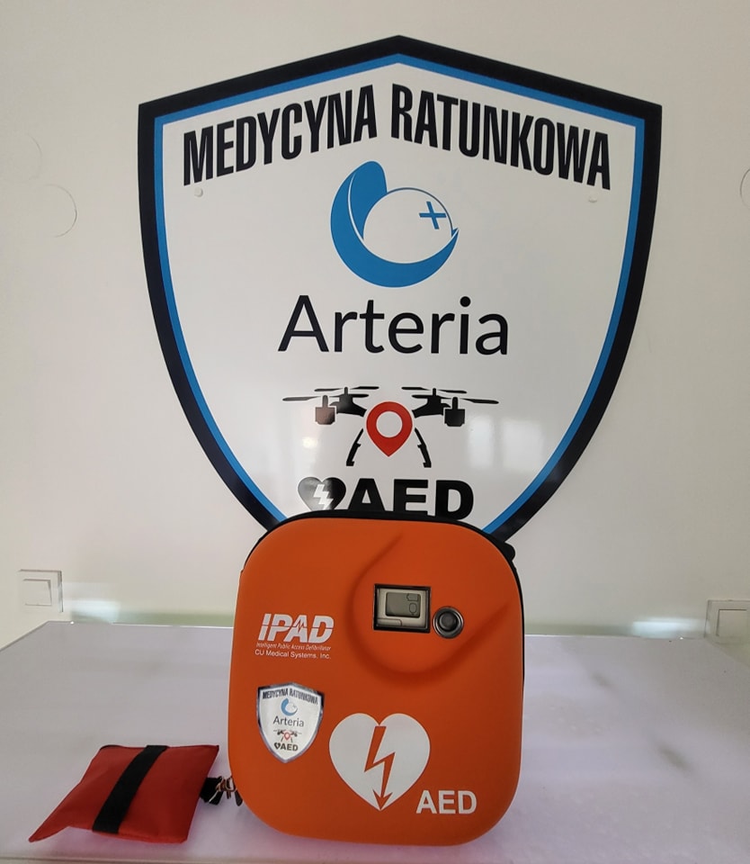 Defibrylator AED CU Medical Systems iPAD SP1 trafi do spółki TKF w Rawiczu.