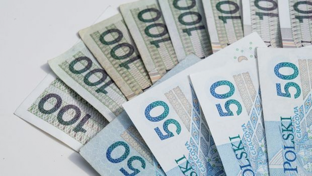 Rząd proponuje: minimalne wynagrodzenie w przyszłym roku - 2000 zł.