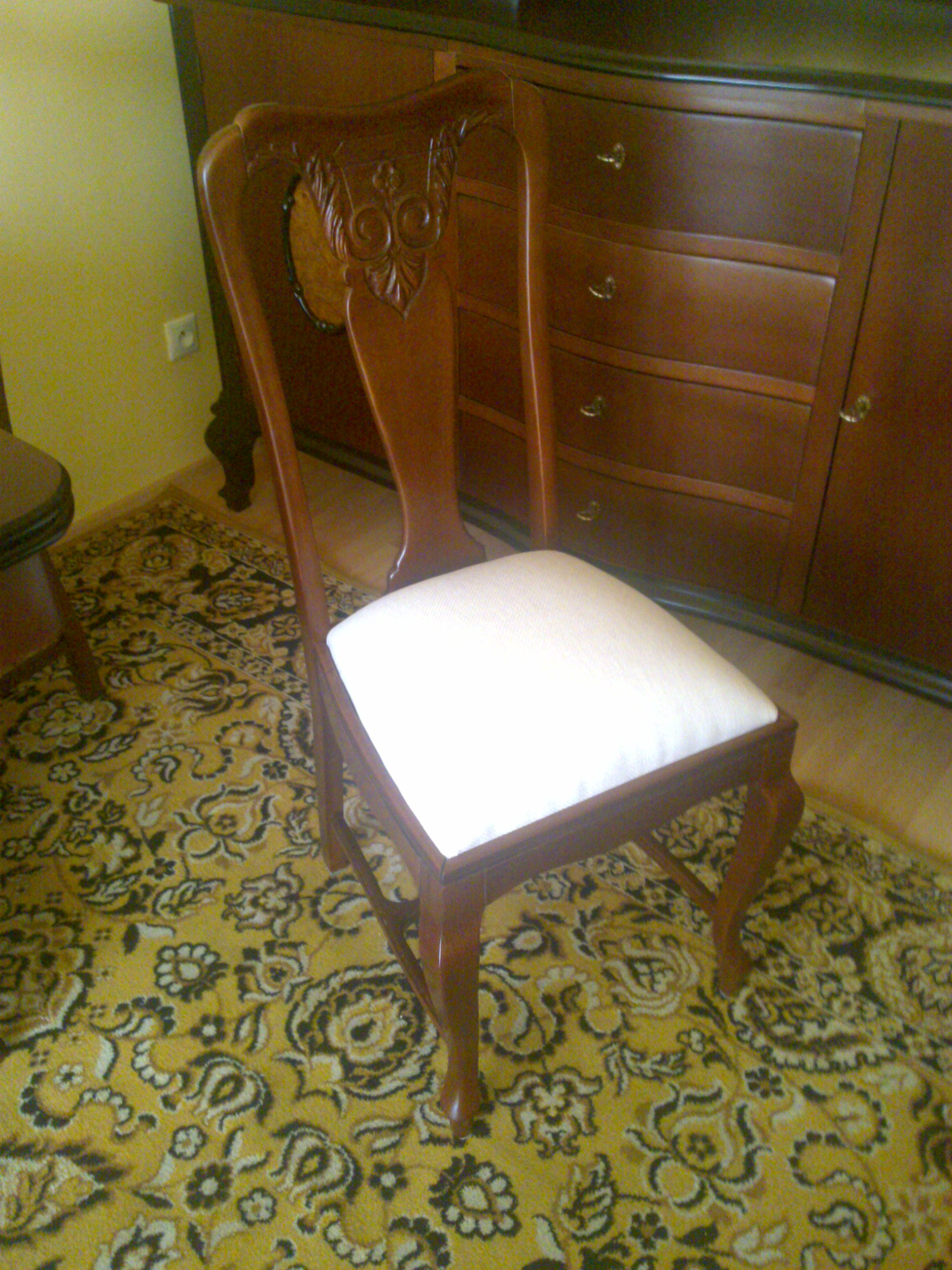 Renowacja mebli Kraków krzesło