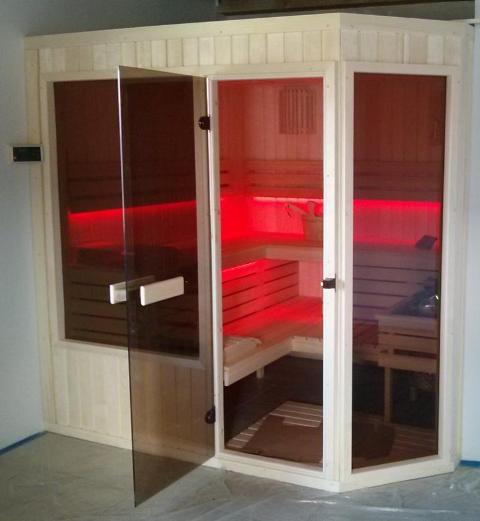kabina sauny fińskiej z oświetleniem obwodowym w wersji "full color led"