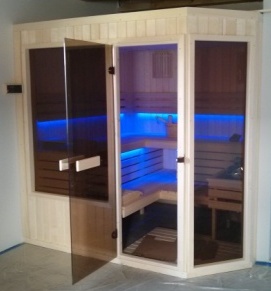 kabina sauny fińskiej z oświetleniem obwodowym w wersji "full color led"
