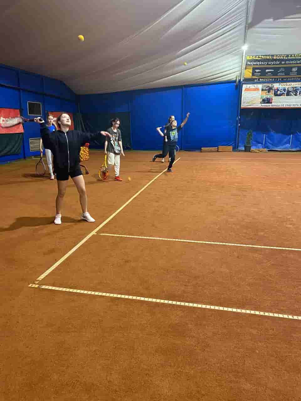 Tenis dla dzieci i dorosłych w Szczecinie.Najlepsze lekcję z tenisa ziemnego