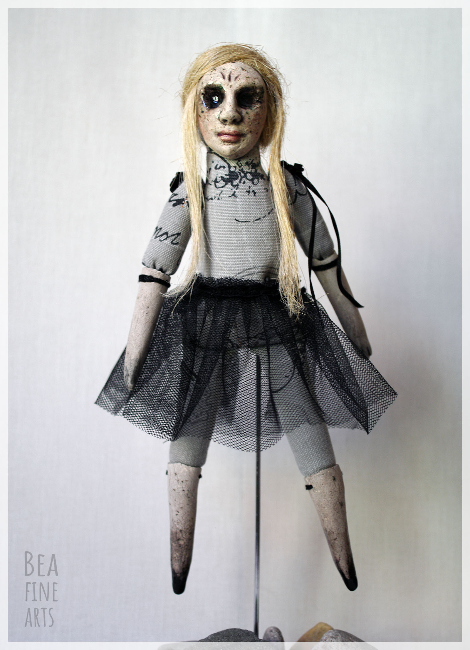 Serafina - ceramiczna lalka artystyczna