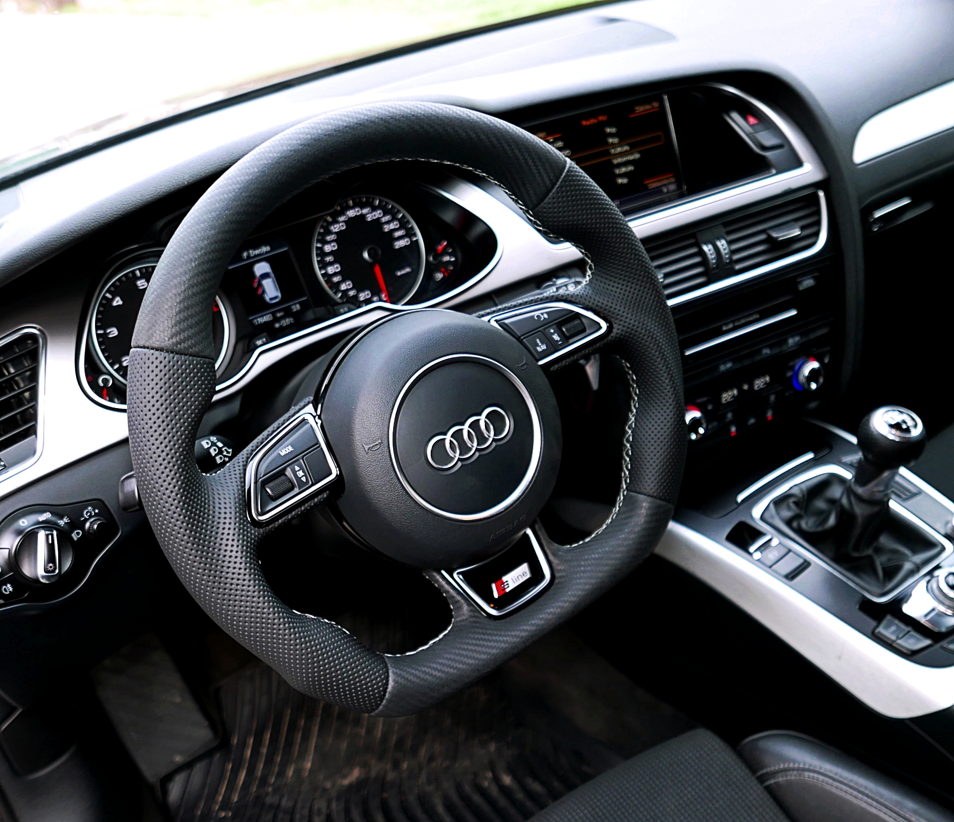 Kierownica Audi modyfikacja spłaszczenie obszycie