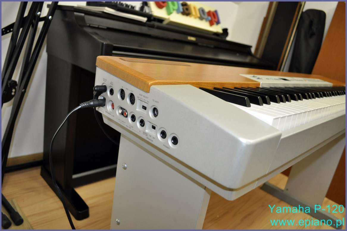 Yamaha P-120  stage piano