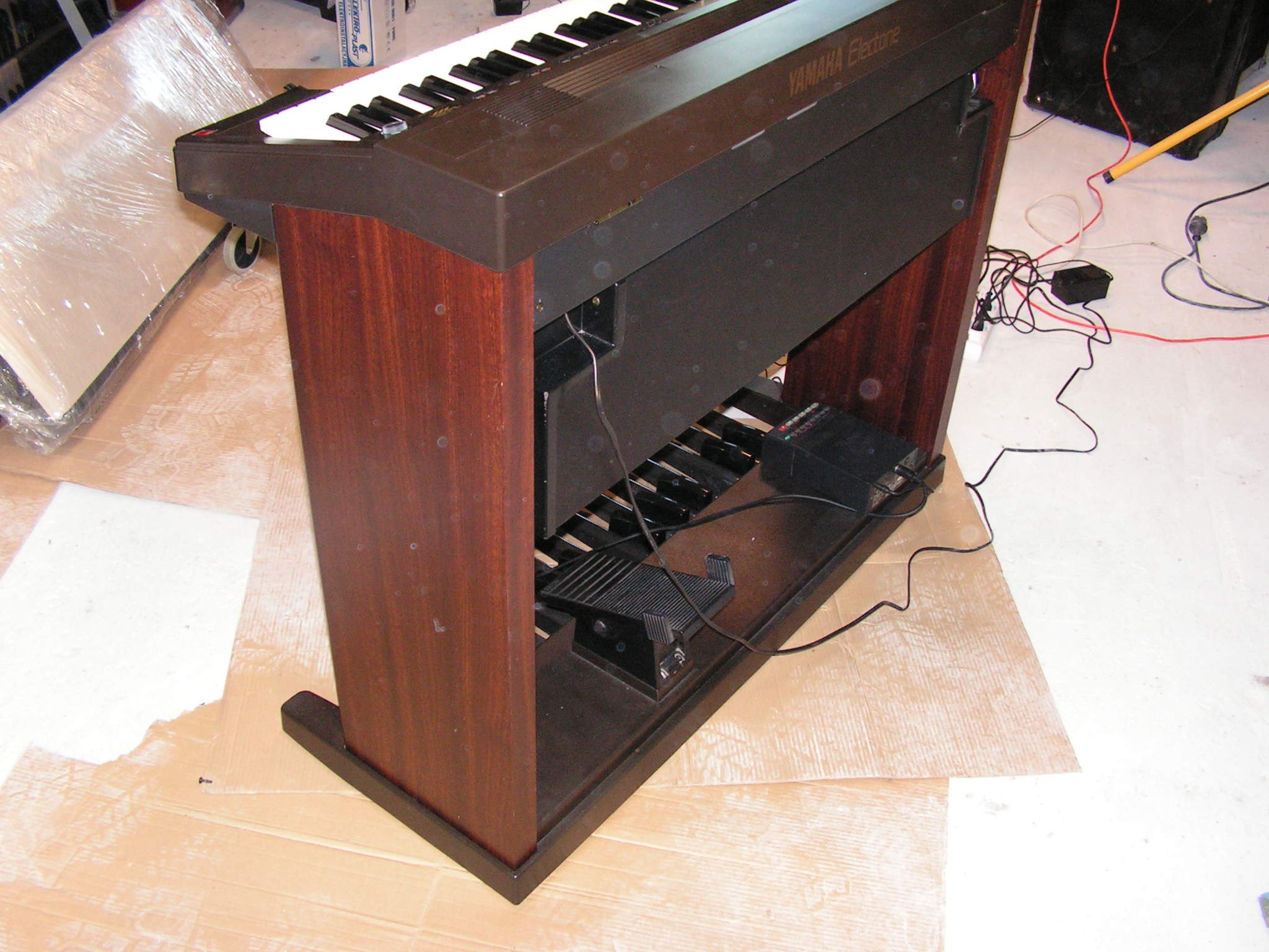 Organy Yamaha EL-25