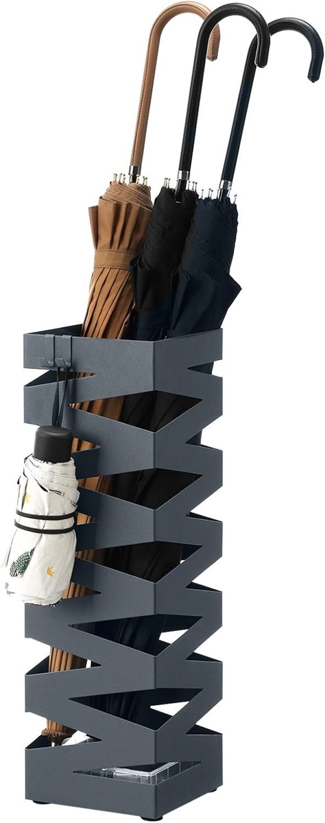 Stojak na parasole z metalu, kwadratowy, 4 haki i wyjmowana tacka na wodę, 15,5 x 15,5 x 49 cm,