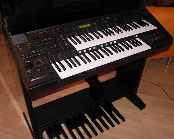 Organy Yamaha EL-40
