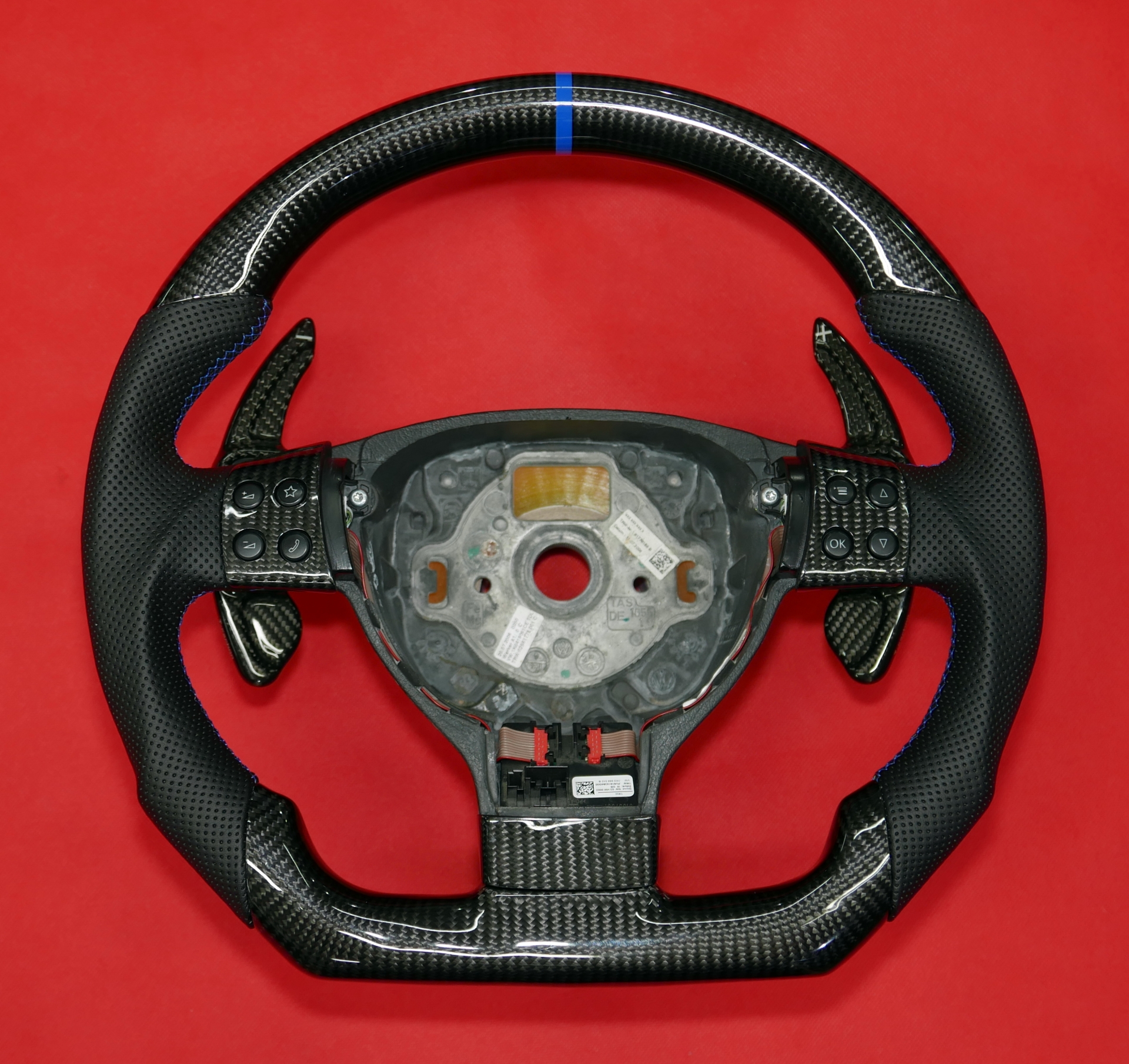 Custom carbon fiber steering wheel VW Golf