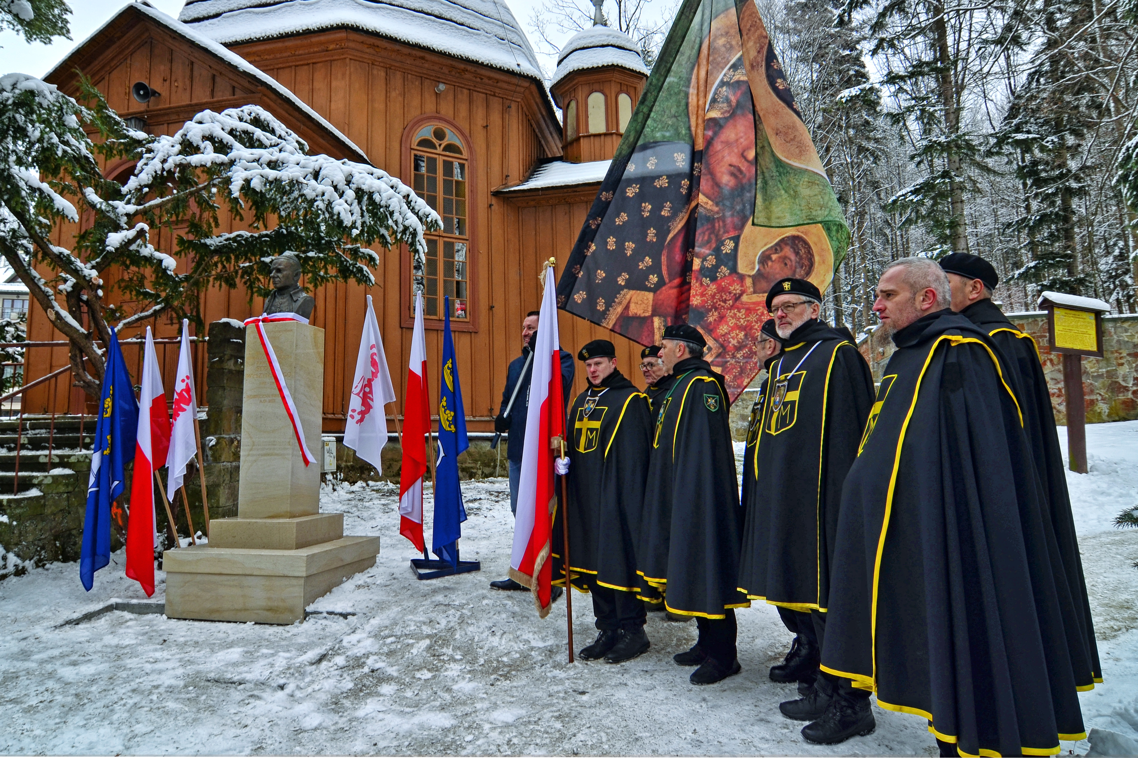 08 grudnia 2021 poświęcenie pomnika bł. Księdza Prymasa Kardynała Wyszyńskiego na Górze Parkowej