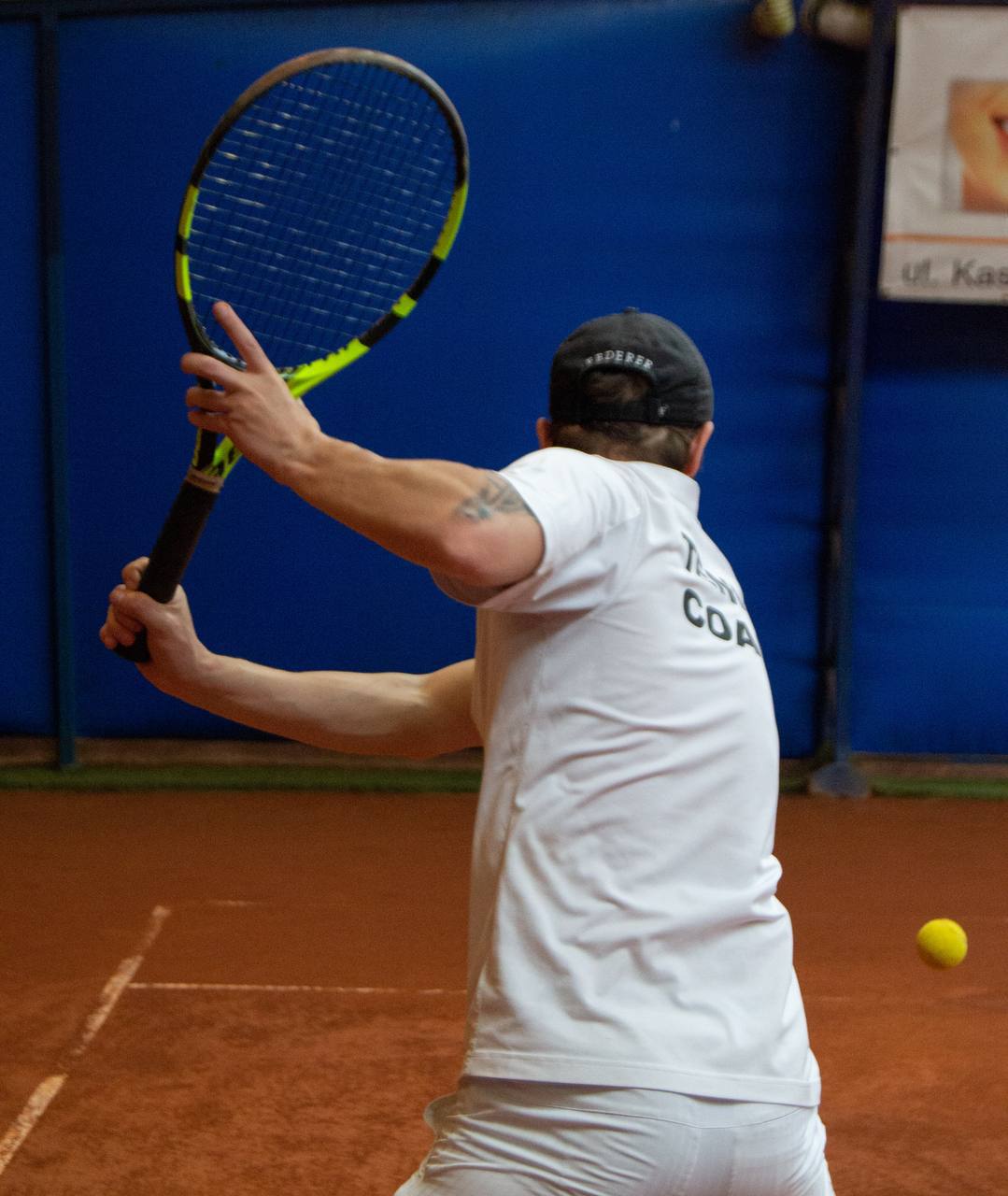 Заняття з великого тенісу для дітей і дорослих