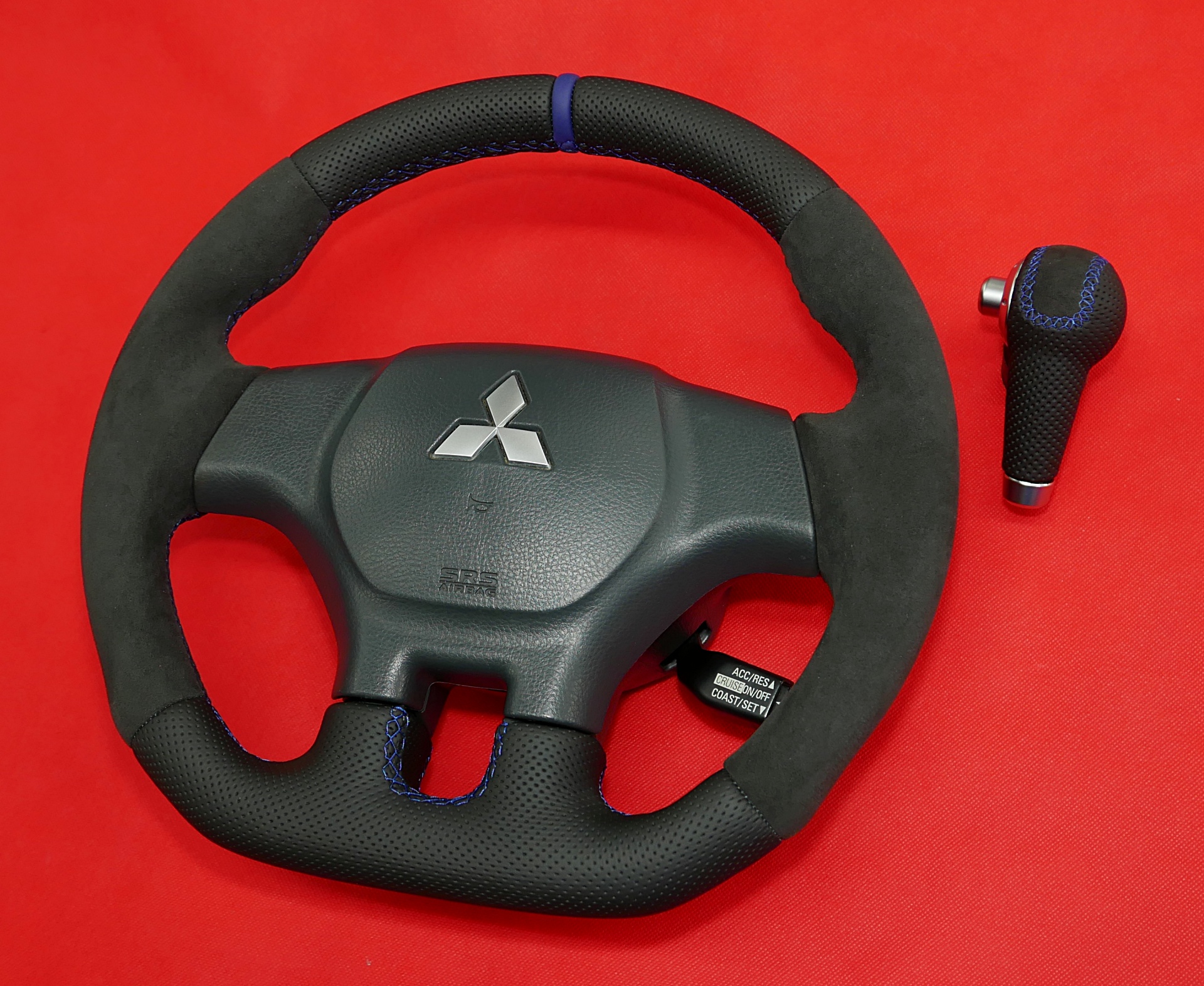 Custom steering wheel Mitsubishi Leather Alcantara