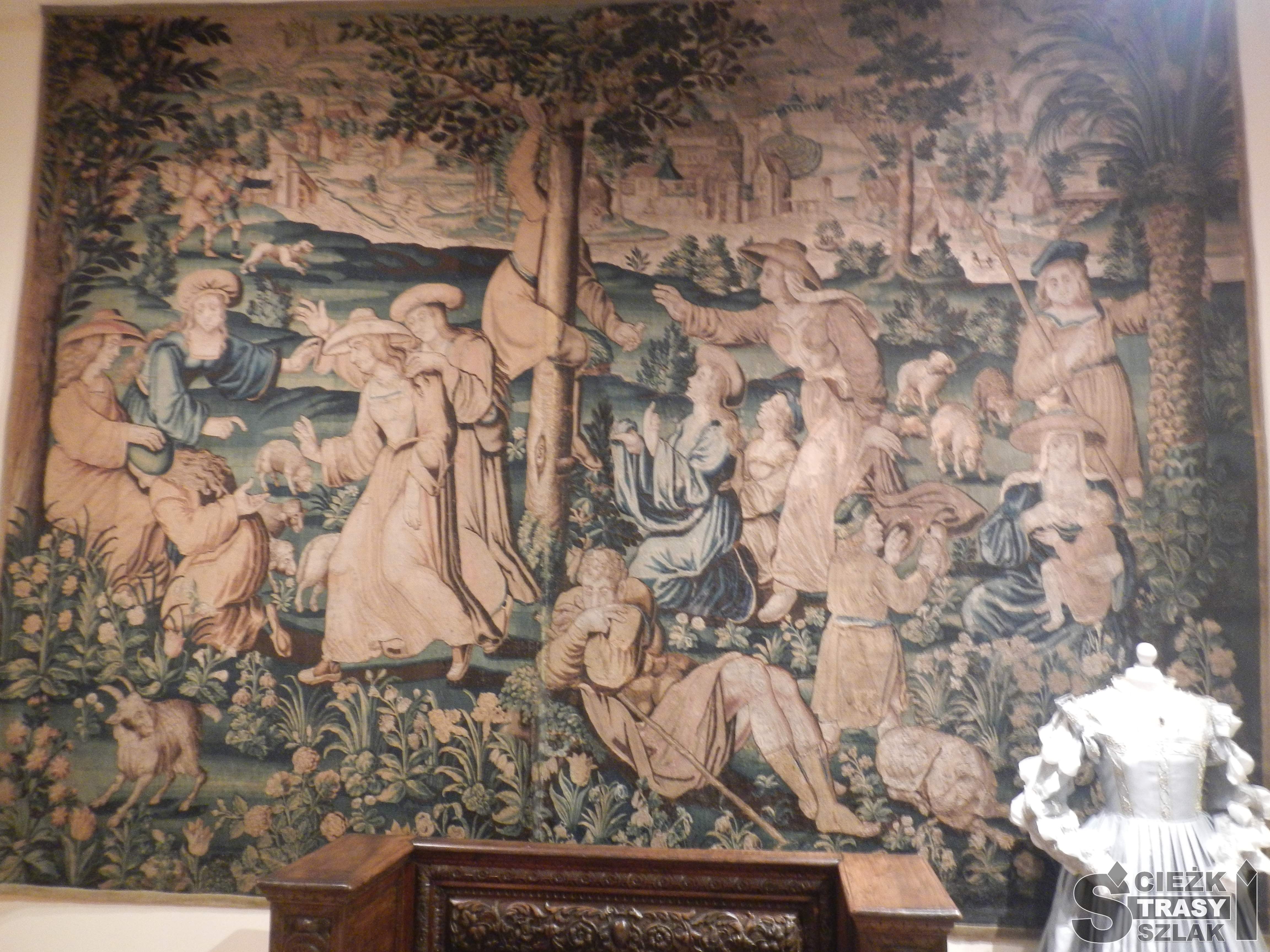 Tkanina dekoracyjna z malunkiem przedstawiającym ludzi bawiących się na dworze zamówiona przez króla Zygmunta II Augusta
