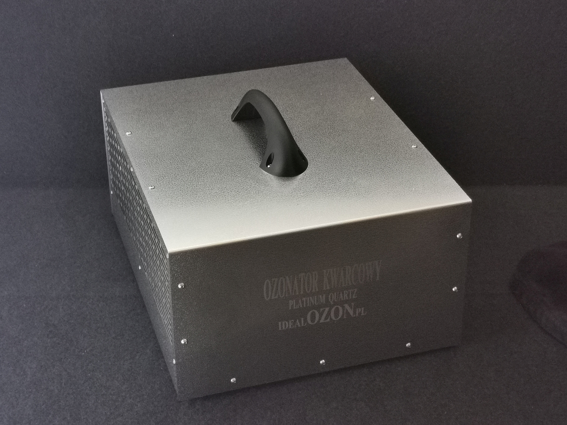 Ozonator kwarcowy - generator ozonu V3M 6-60 g/h z wbudowanym miernikiem ozonu