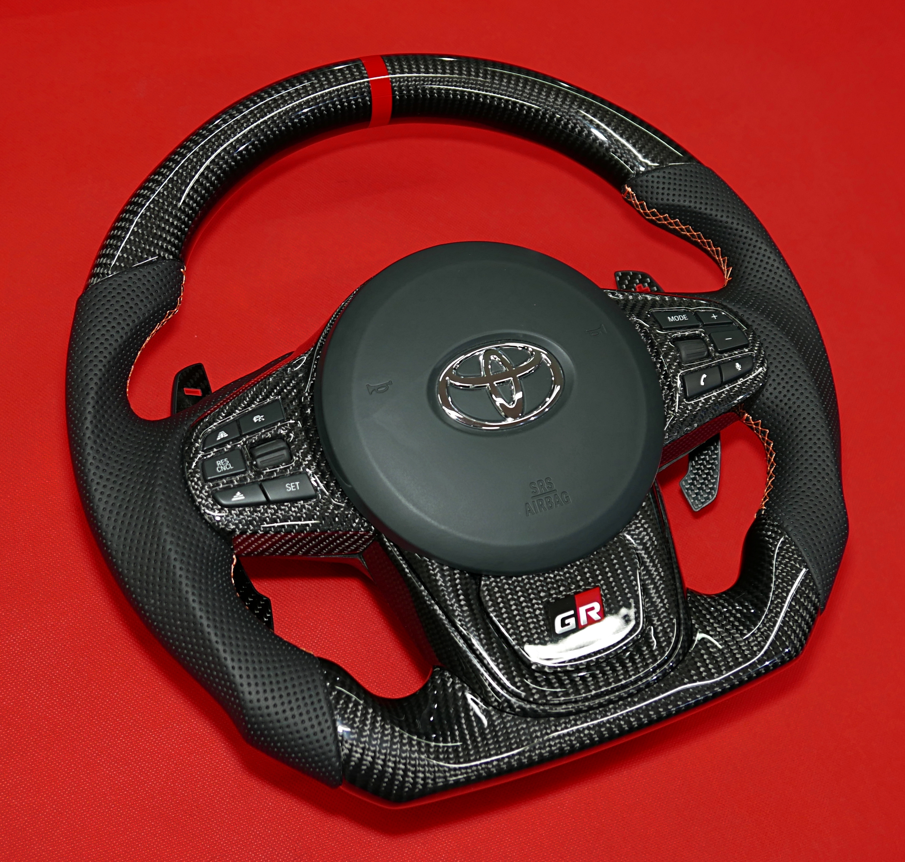 Kierownica z włókna węglowego carbon Toyota Supra GR