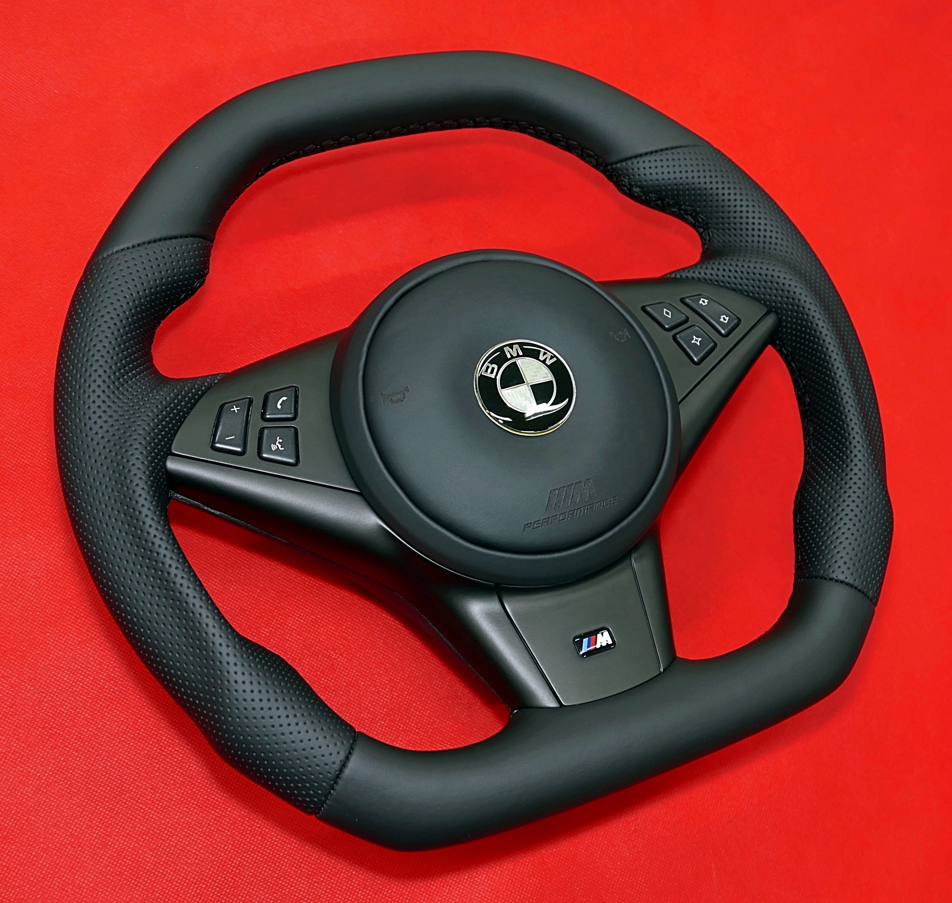 Custom flat steering wheel BMW E60 M5 MPerformance