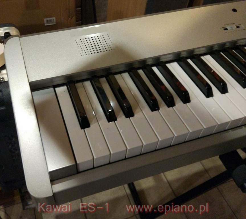 Piano KAWAI  ES-3