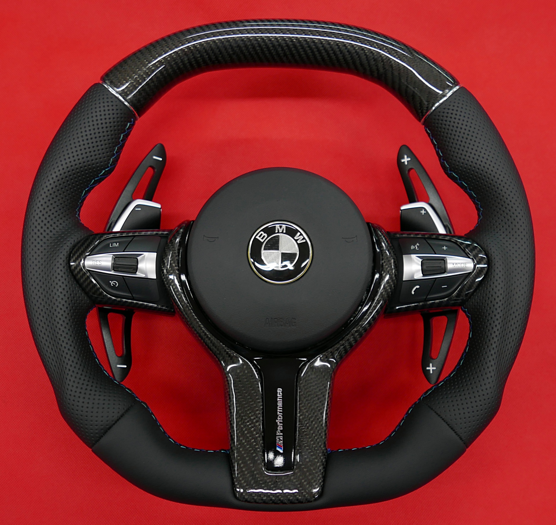 carbon fiber steering wheel włókno węglowe na kierownicy