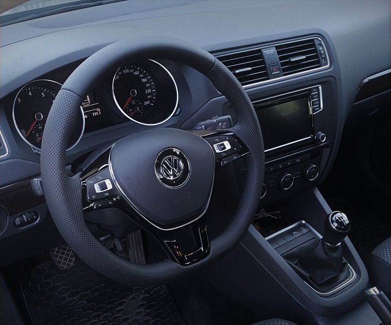 VW Passat CC Arteon obszycie kierownicy skórą
