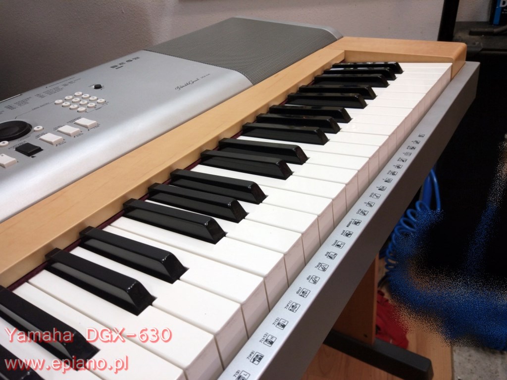 Piano Yamaha DGX-620