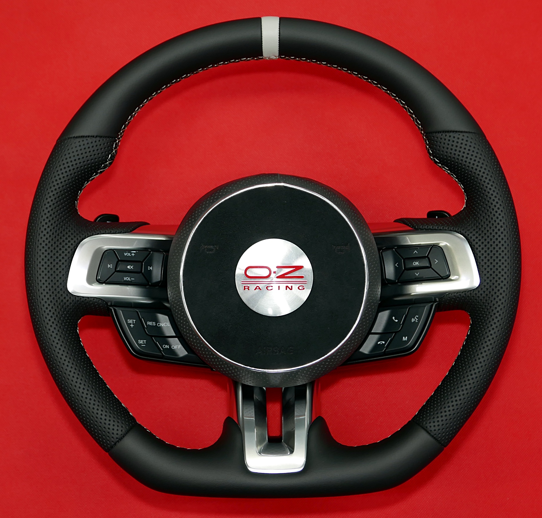 flat steering wheel ford mustang