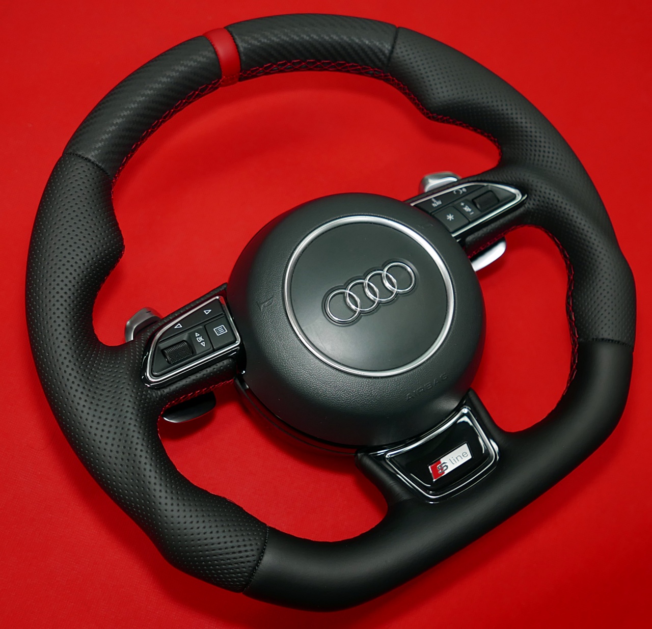 Zmiana kształtu obszycie kierownica Audi
